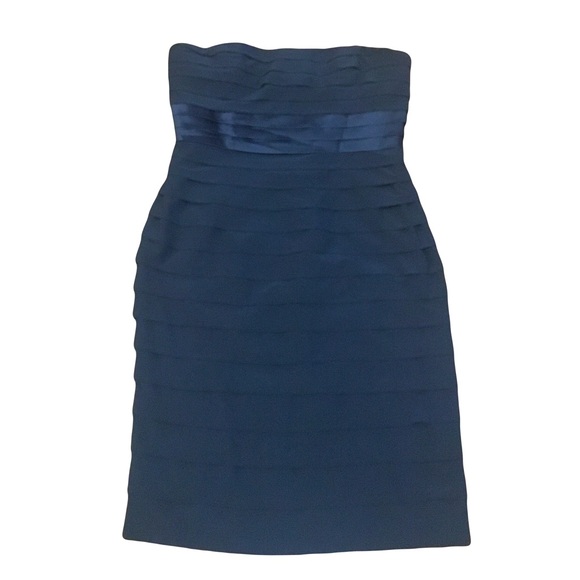 Anne Klein Dresses & Skirts - Anne Klein sz 6 All Around Multi Layered Black Dress with Layered Satin Accent